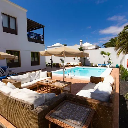 Reina * Costa Teguise